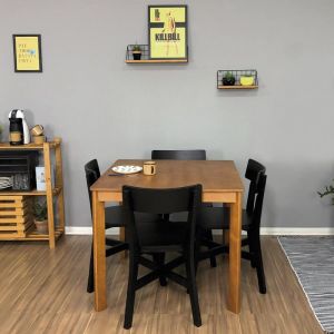 Conjunto Mesa de Jantar Origami 4 Lugares Quadrado Mel com 4 Cadeiras Botões Pretas!