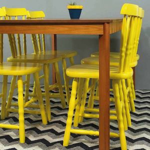 Conjunto Mesa de Jantar Origami 6 Lugares Mel com 6 Cadeiras Brasileiras Amarelas!